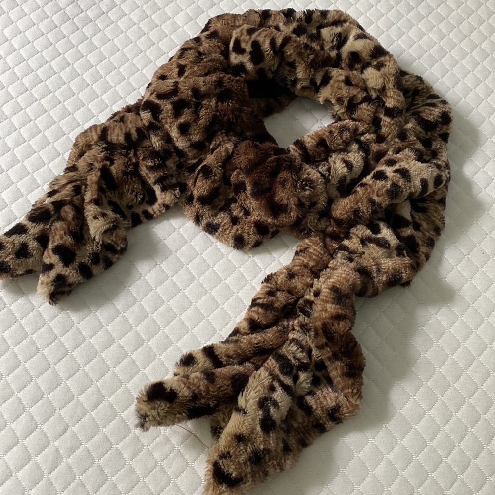 Faux fur scarf